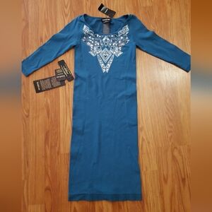 Bebe scoop neck V shape embellished dress